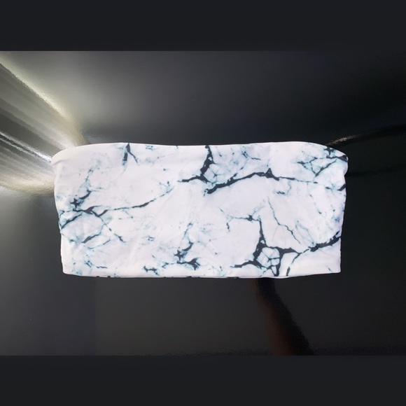 Marble Bikini (L) - Picture 2 of 4